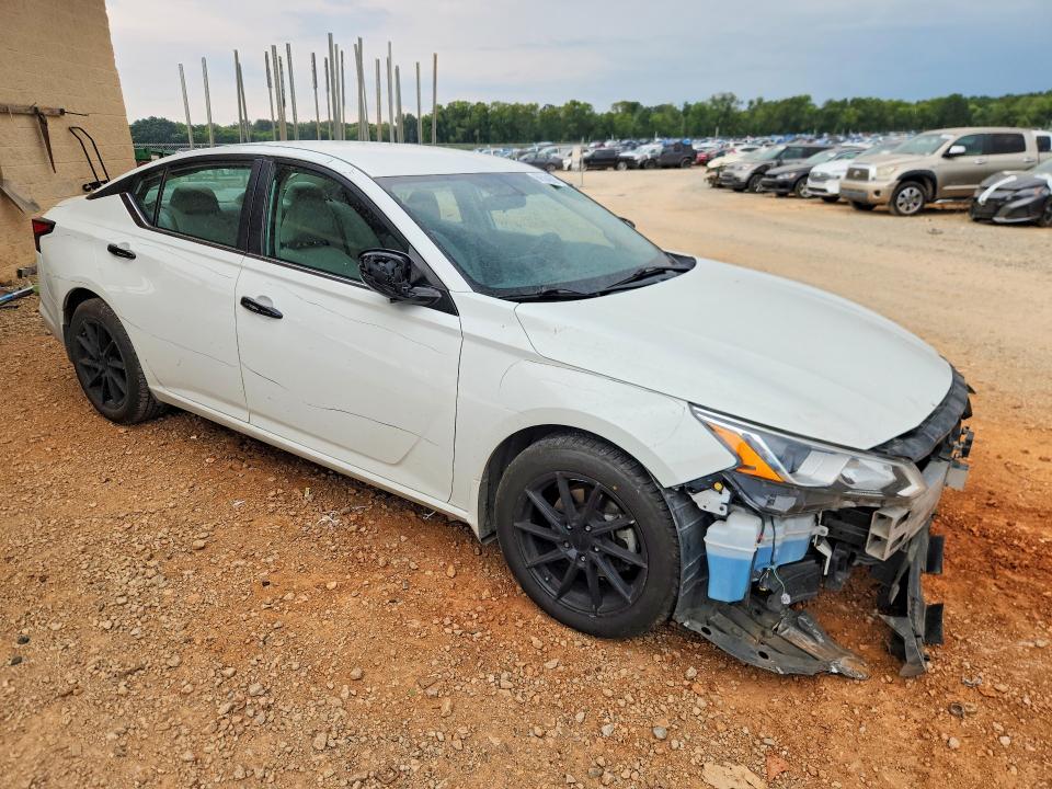 Photo 4 from auction – 2019 NISSAN ALTIMA with VIN 1N4BL4BV3KC122245