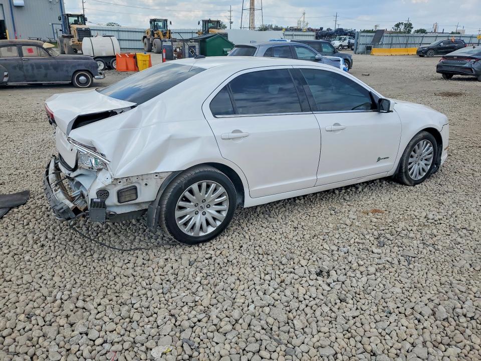 Photo 3 from auction – 2011 FORD FUSION with VIN 3FADP0L31BR118960