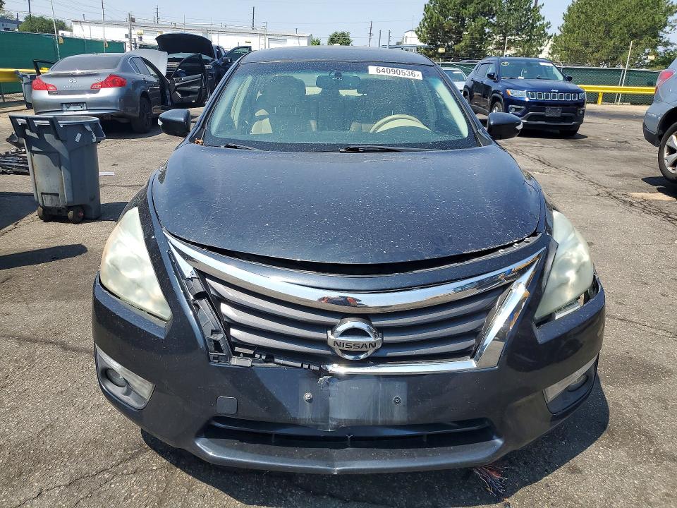 Photo 5 from auction – 2013 NISSAN ALTIMA with VIN 1N4AL3AP1DN475017