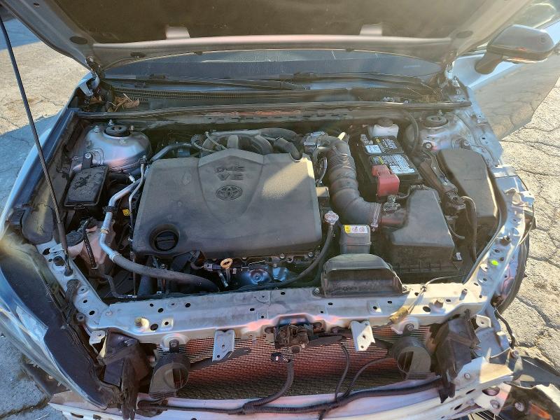 Photo 11 from auction – 2022 TOYOTA CAMRY with VIN 4T1KZ1AK2NU061379