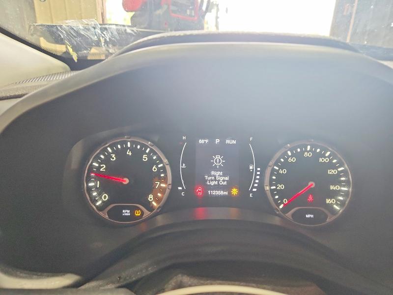 Photo 9 from auction – 2017 JEEP RENEGADE with VIN ZACCJBAB7HPG64050