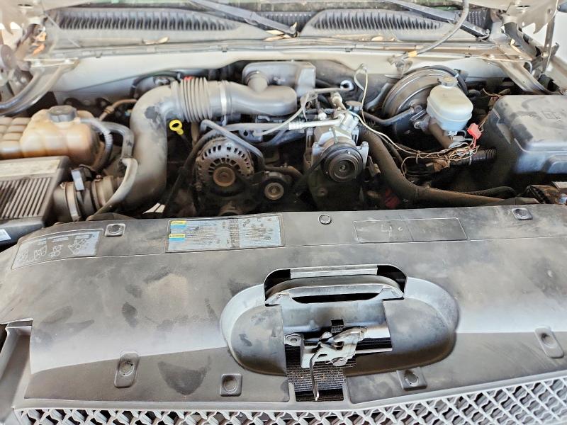 Photo 11 from auction – 2005 CHEVROLET SILVERADO with VIN 1GCEC19X95Z321783