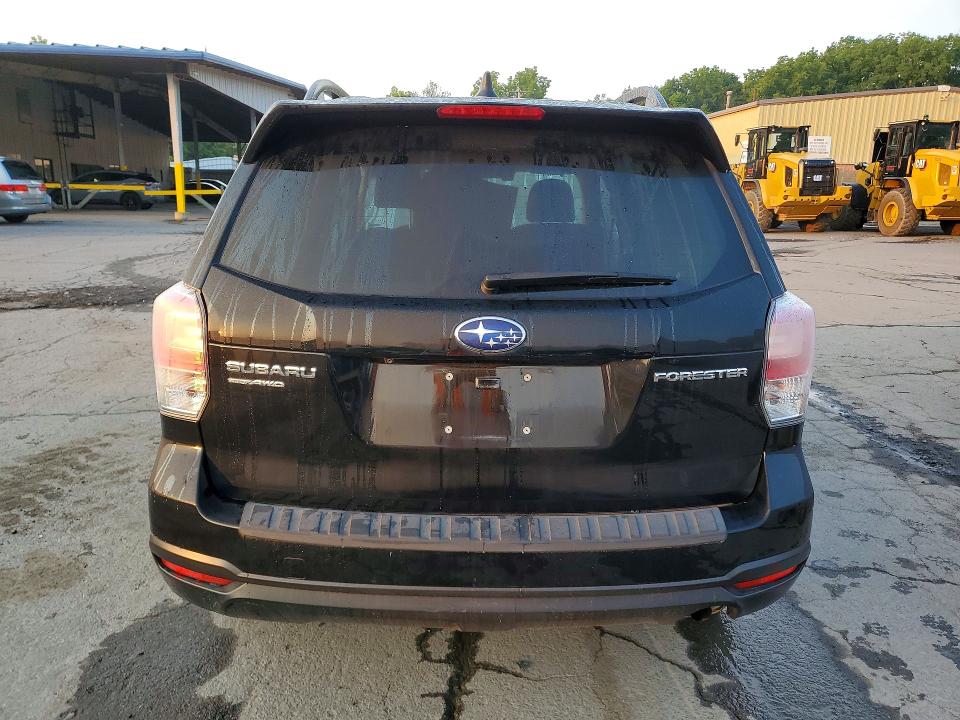 Photo 6 from auction – 2018 SUBARU FORESTER with VIN JF2SJAGC2JH562580