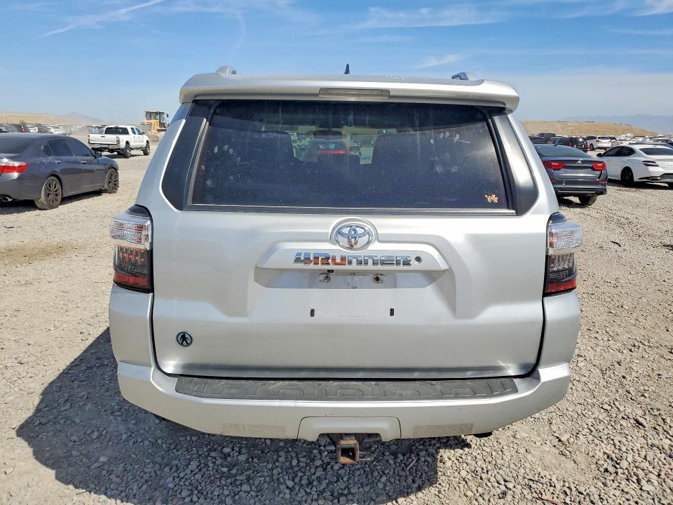 Photo 6 from auction – 2017 TOYOTA 4RUNNER with VIN JTEBU5JR5H5473684