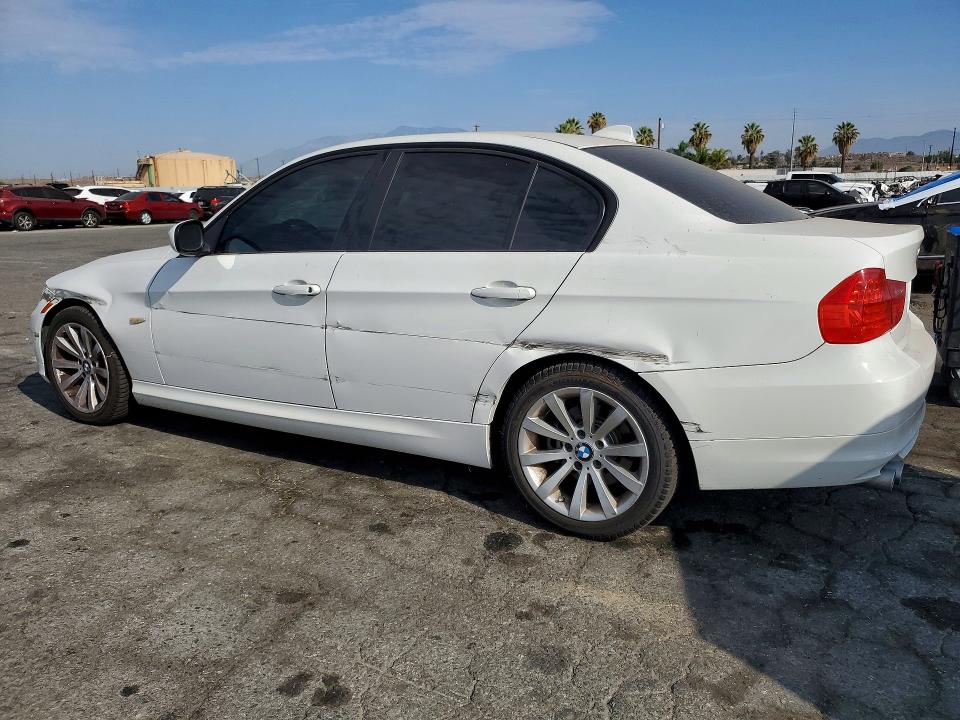 Photo 2 from auction – 2011 BMW 328 with VIN WBAPH5C5XBA442130