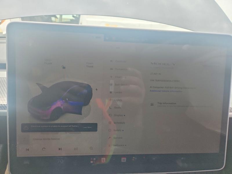 Foto 9 de la subasta – 2025 TESLA MODEL Y con VIN 7SAYGDED8SA378184