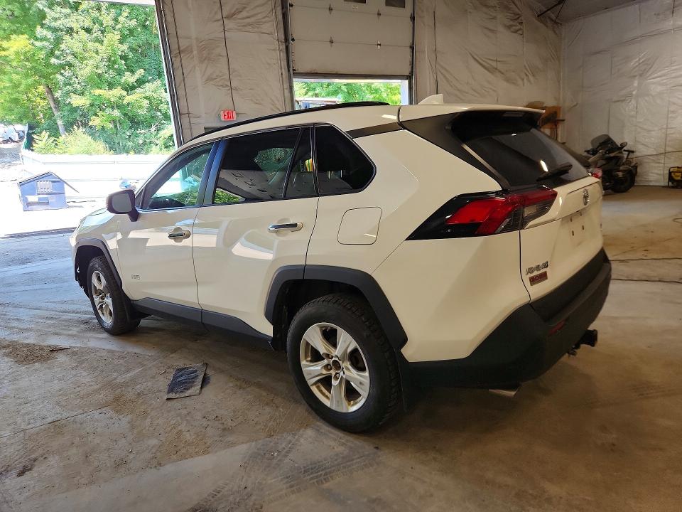 Photo 2 from auction – 2019 TOYOTA RAV4 with VIN 2T3P1RFVXKW034691