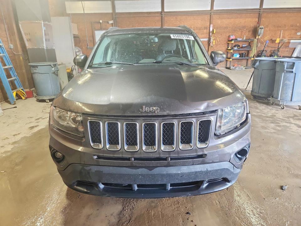 Photo 5 from auction – 2017 JEEP COMPASS with VIN 1C4NJDBB2HD129354