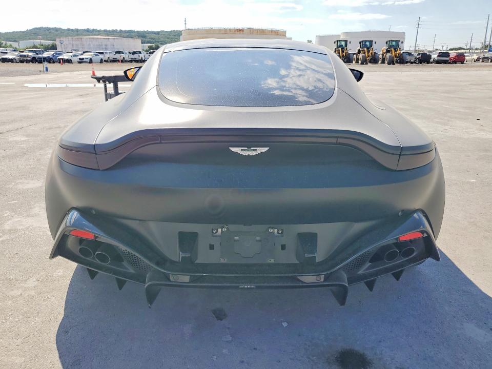 Photo 6 from auction – 2019 ASTON MARTIN VANTAGE with VIN SCFSMGAW4KGN02840