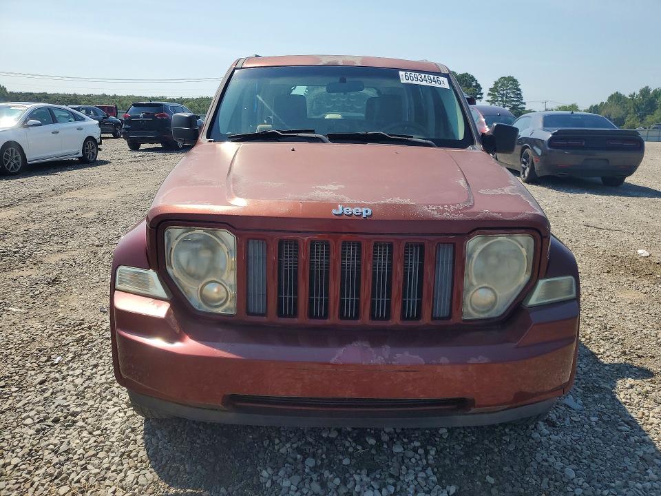 Photo 5 from auction – 2008 JEEP LIBERTY with VIN 1J8GP28K78W144688