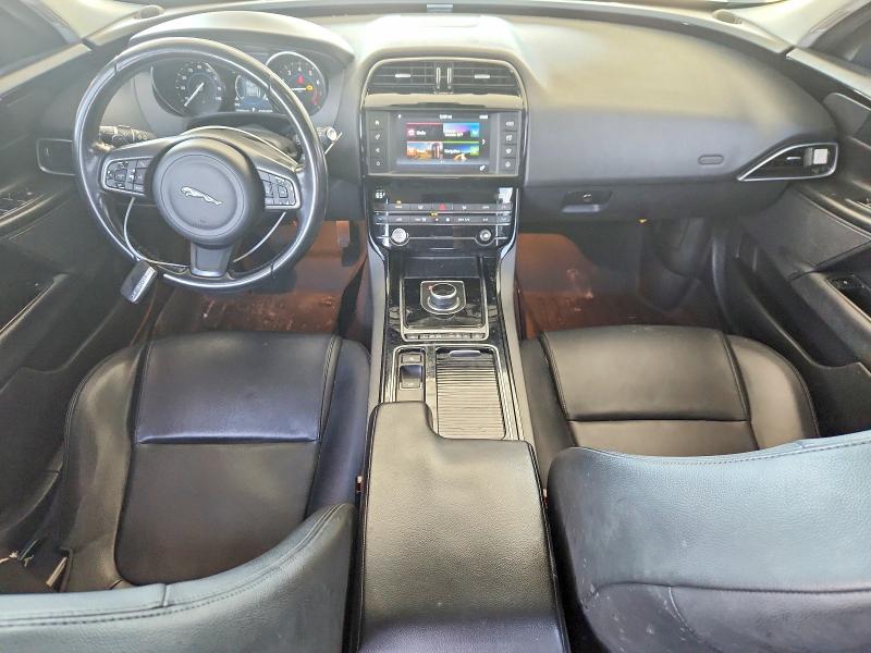 Photo 8 from auction – 2018 JAGUAR XE with VIN SAJAR4FX9JCP27466