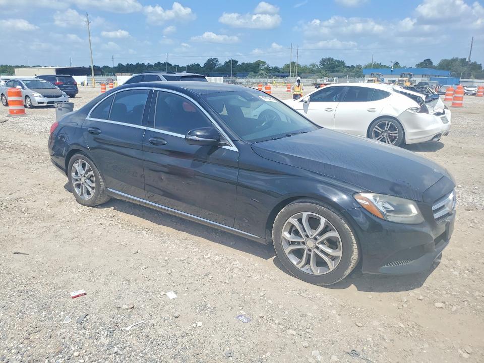 Photo 4 from auction – 2016 MERZ C-CLASS with VIN 55SWF4JB9GU128991