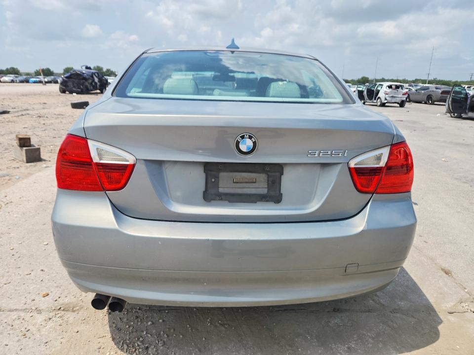 Photo 6 from auction – 2006 BMW 325 with VIN WBAVB13556KX42076
