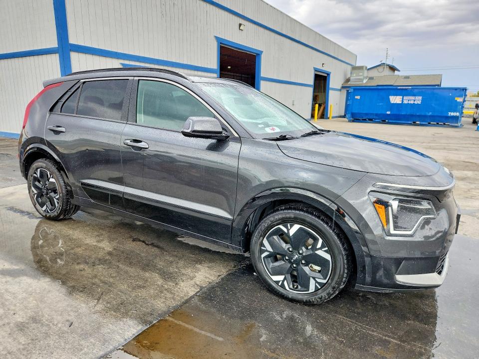 Photo 4 from auction – 2023 KIA NIRO with VIN KNDCR3L13P5033399