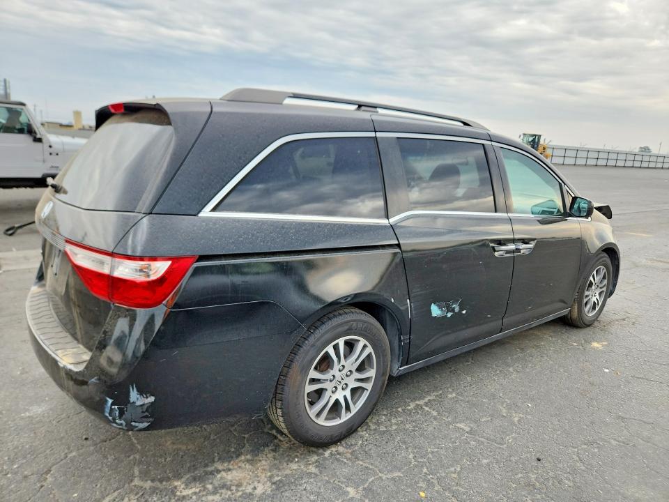 Photo 3 from auction – 2011 HONDA ODYSSEY with VIN 5FNRL5H49BB075500