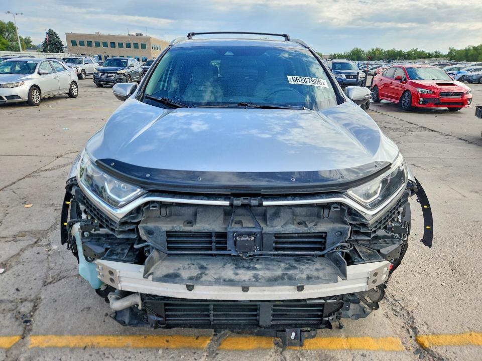 Photo 5 from auction – 2017 HONDA CR-V with VIN 2HKRW2H50HH631640