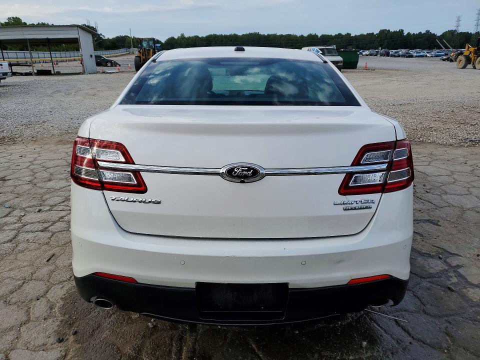 Photo 6 from auction – 2017 FORD TAURUS with VIN 1FAHP2F8XHG104060