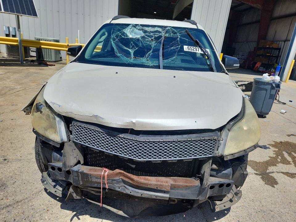 Photo 5 from auction – 2012 CHEVROLET TRAVERSE with VIN 1GNKRGED4CJ292356