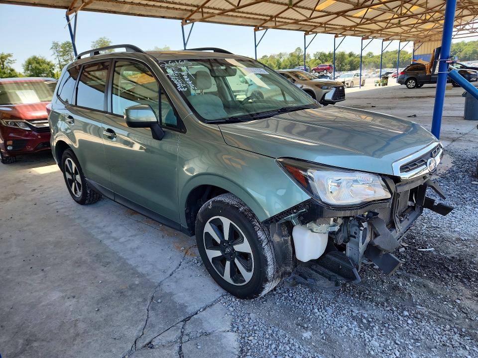 Photo 4 from auction – 2018 SUBARU FORESTER with VIN JF2SJAEC1JH568499