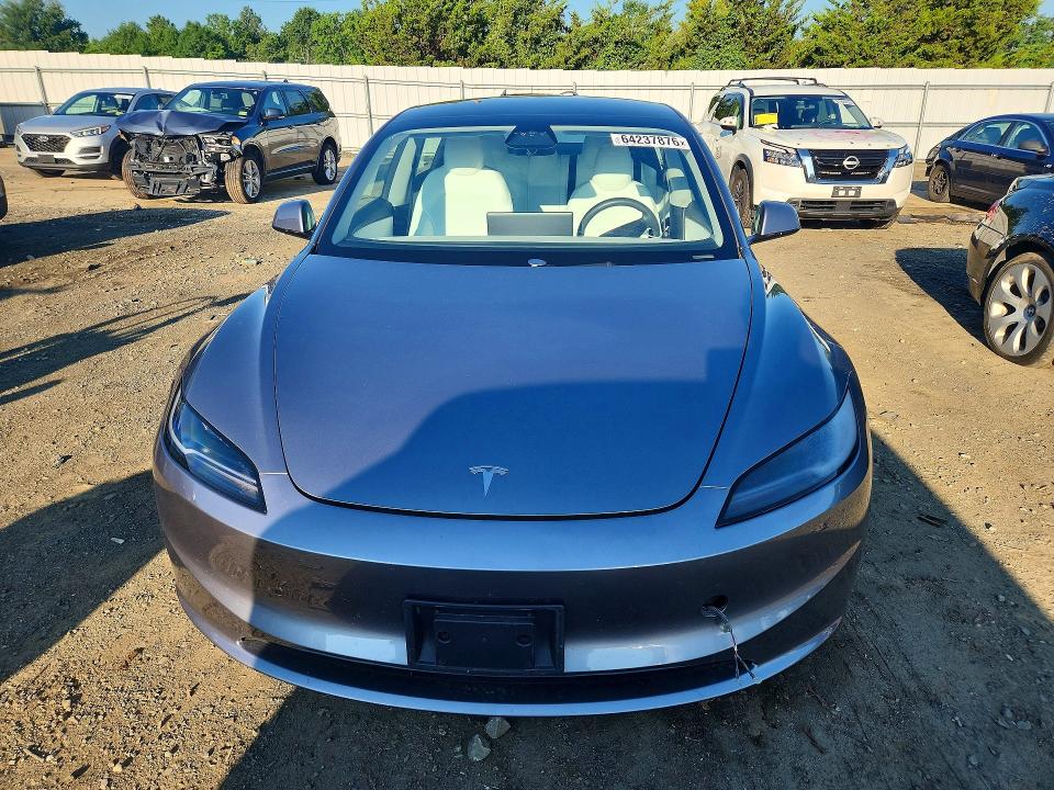 Снимка 5 от търг – 2025 TESLA MODEL 3 с VIN 5YJ3E1EB9SF995946