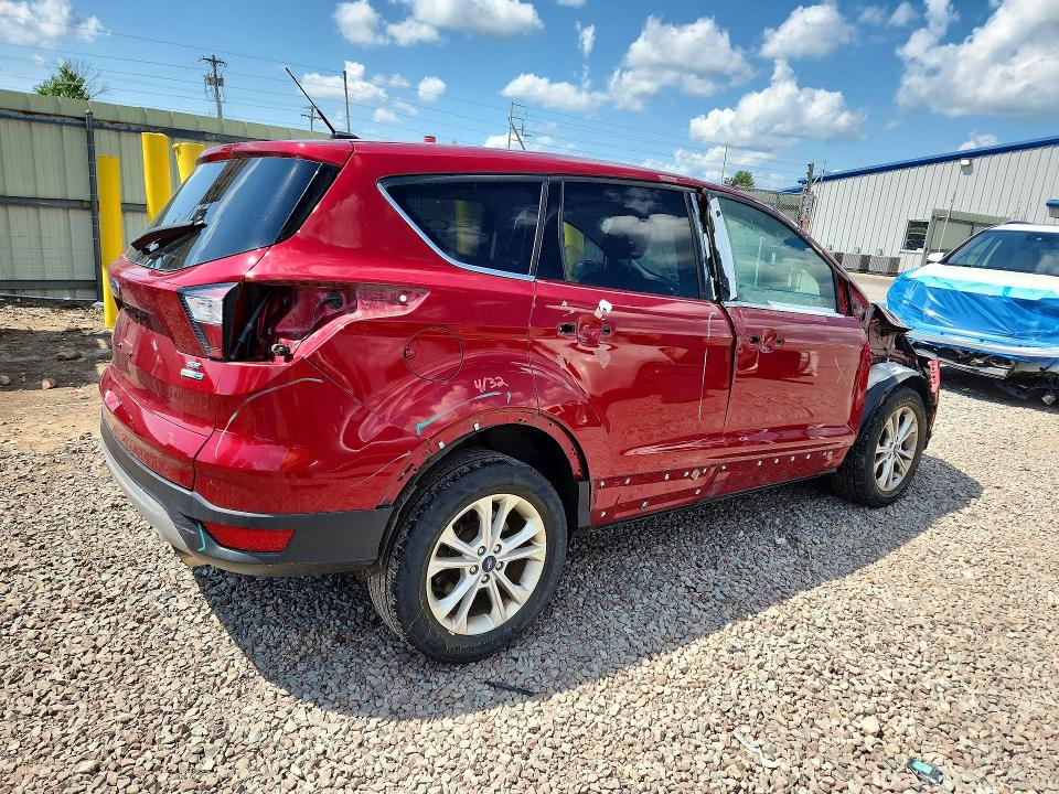 Photo 3 from auction – 2018 FORD ESCAPE with VIN 1FMCU9GD3JUC43967