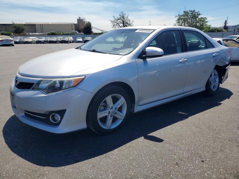 2014 TOYOTA CAMRY - Търг №66500486