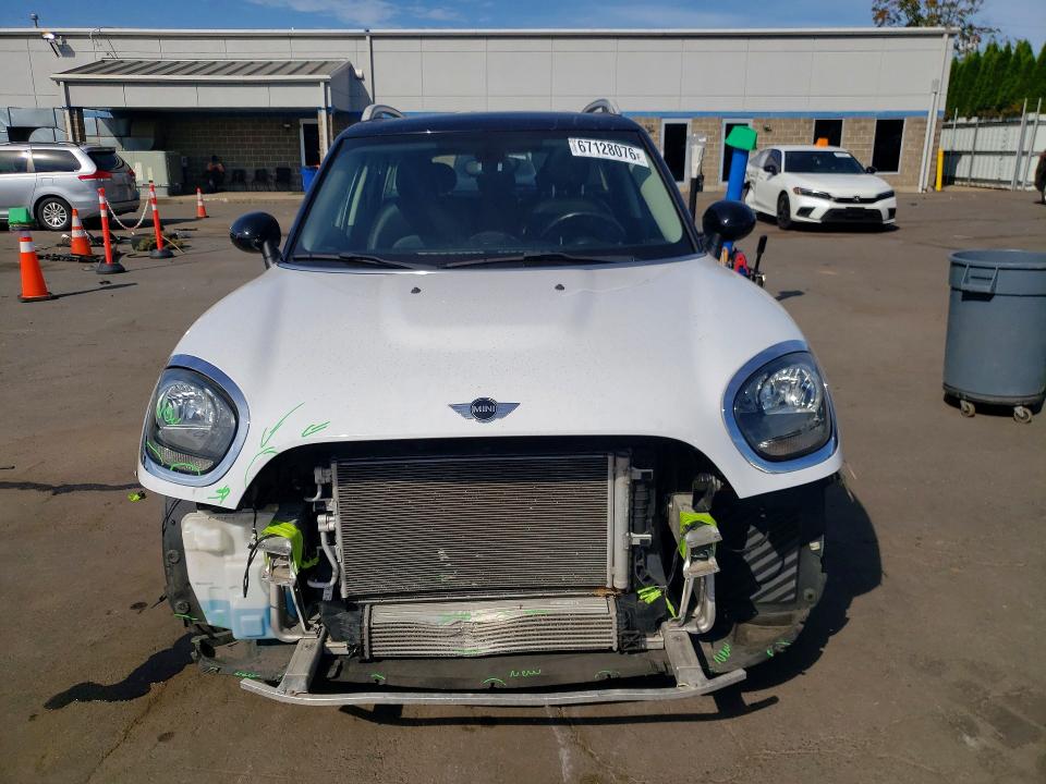 Photo 5 from auction – 2017 MINI COOPER with VIN WMZYV5C36H3E01914