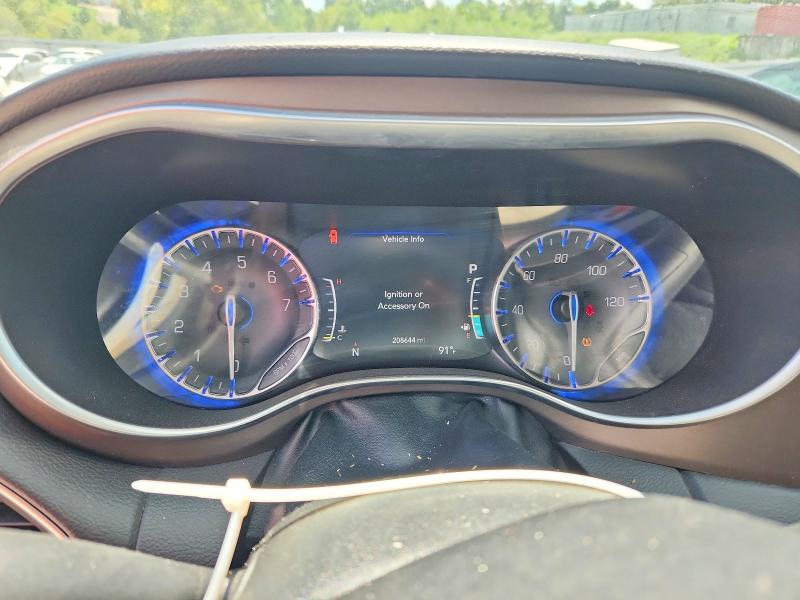 Photo 9 from auction – 2019 CHRYSLER PACIFICA with VIN 2C4RC1EG1KR686942