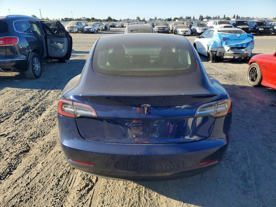 Photo 6 from auction – 2018 TESLA MODEL 3 with VIN 5YJ3E1EAXJF046184