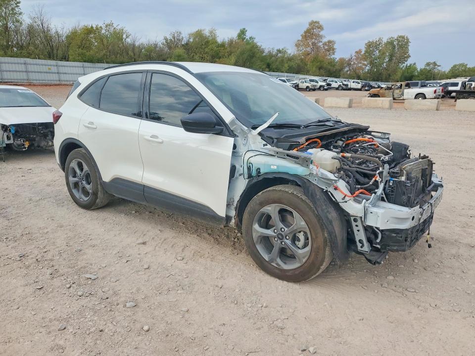 Photo 4 from auction – 2025 FORD ESCAPE with VIN 1FMCU0MZ8SUA53675