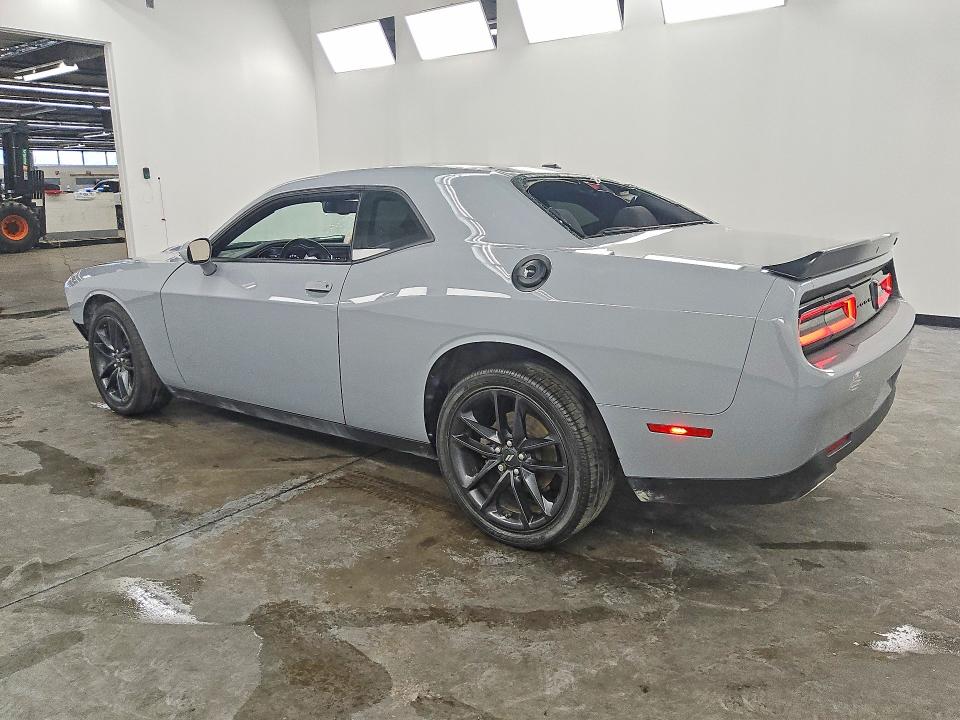 Photo 2 from auction – 2022 DODGE CHALLENGER with VIN 2C3CDZKG8NH165561