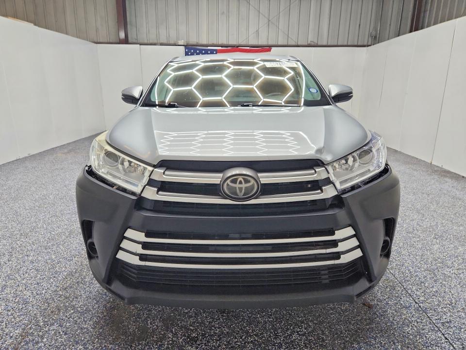 Photo 5 from auction – 2019 TOYOTA HIGHLANDER with VIN 5TDZZRFH8KS292169