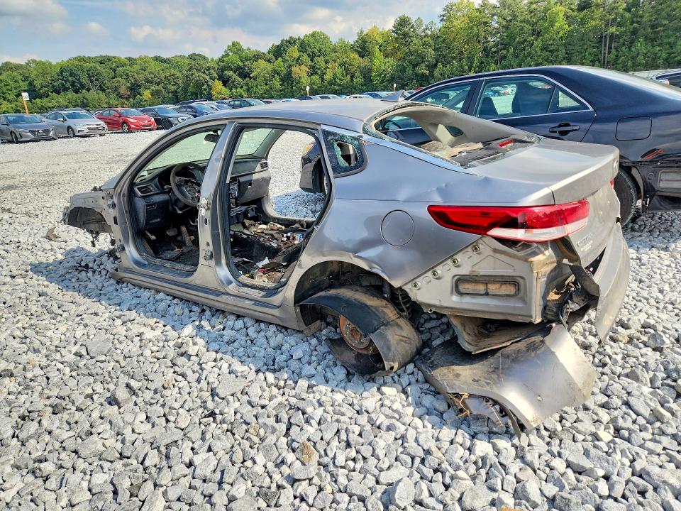 Photo 2 from auction – 2018 KIA OPTIMA with VIN 5XXGT4L36JG259465