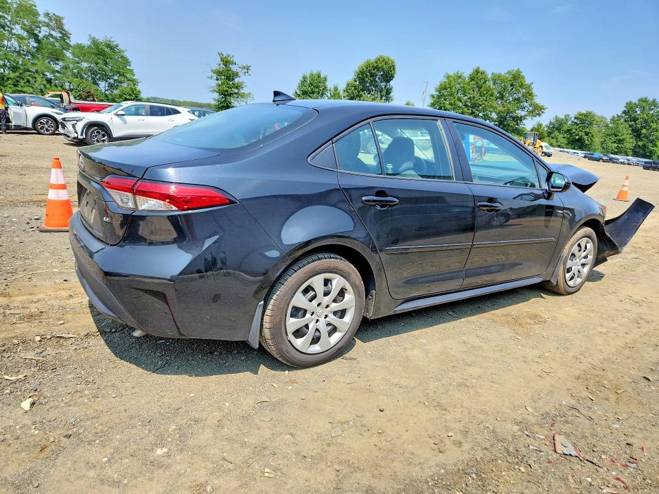 Photo 3 from auction – 2021 TOYOTA COROLLA with VIN 5YFEPMAE2MP174764