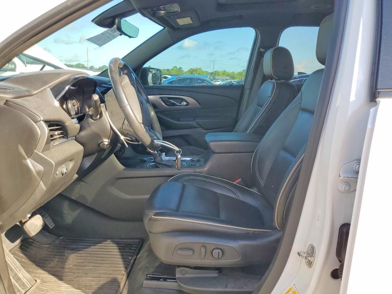 Photo 7 from auction – 2022 CHEVROLET TRAVERSE with VIN 1GNERKKW7NJ128415