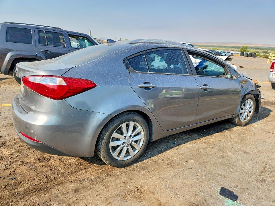 Photo 3 from auction – 2016 KIA FORTE with VIN KNAFX4A69G5592279