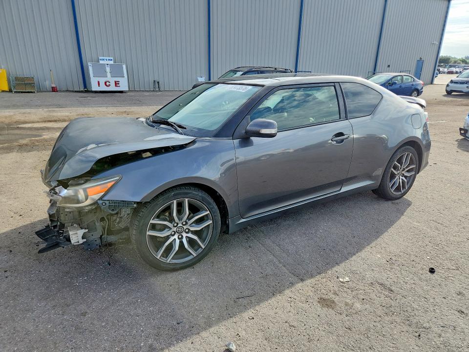 SCION TC 2015 with VIN JTKJF5C7XF3096969 - Photo from auction