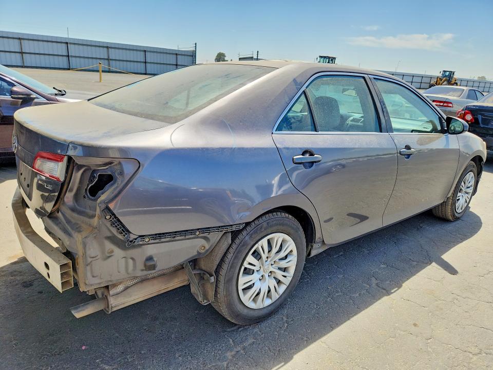 Photo 3 from auction – 2014 TOYOTA CAMRY with VIN 4T4BF1FK0ER428917