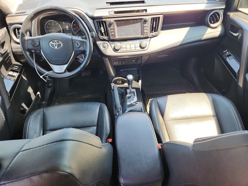 Photo 8 from auction – 2017 TOYOTA RAV4 with VIN JTMDFREV3HJ165751