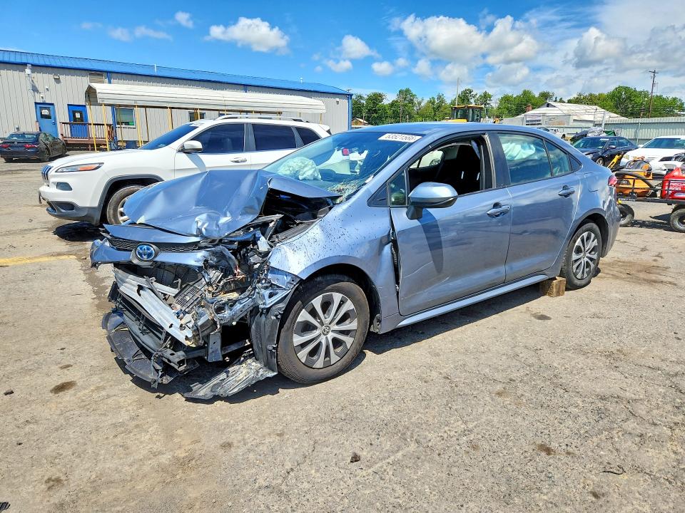 TOYOTA COROLLA 2022 с VIN JTDEAMDE8NJ057855 - Снимка от търг