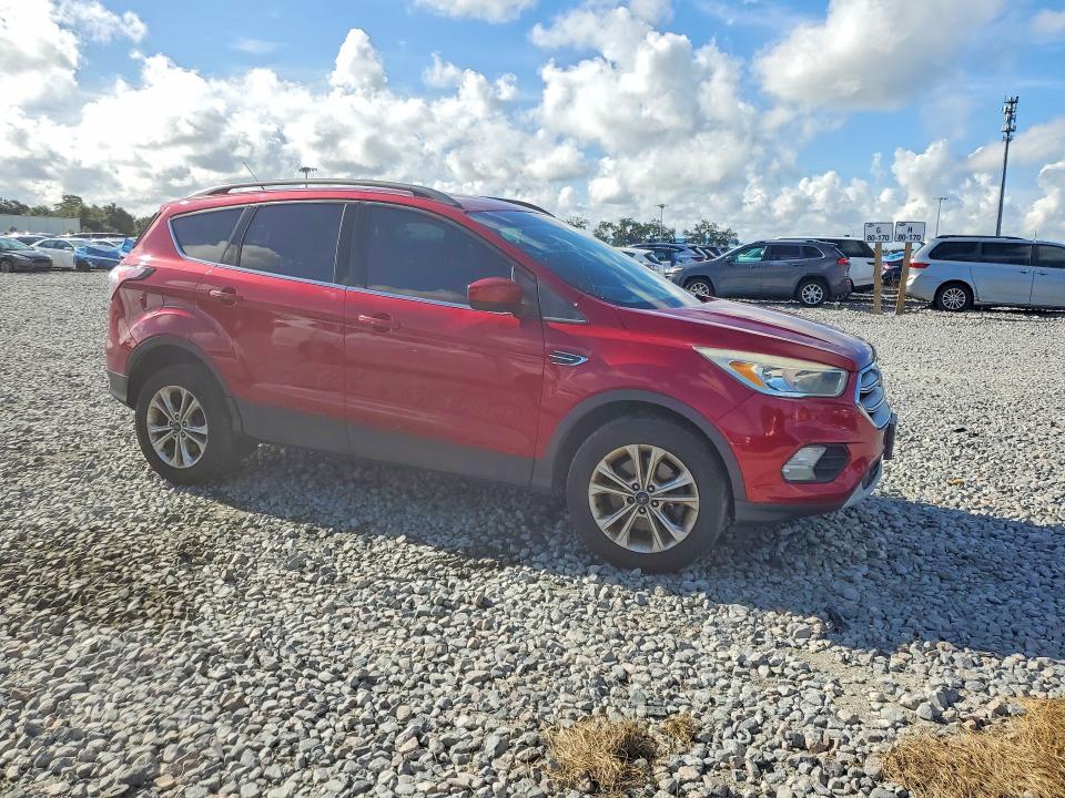 Photo 4 from auction – 2018 FORD ESCAPE with VIN 1FMCU9GD7JUB68500