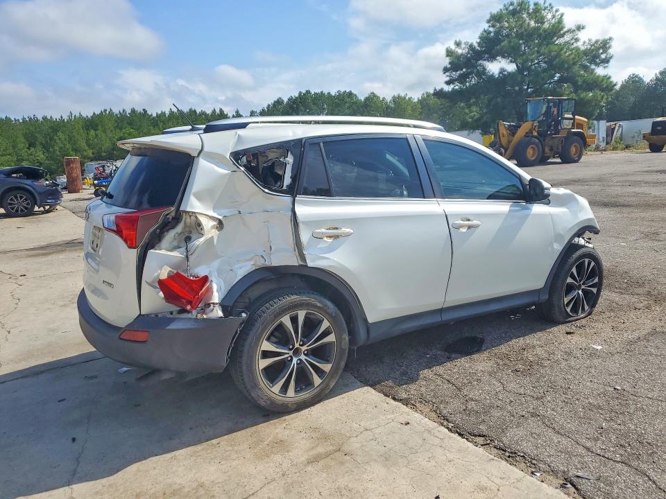 Photo 3 from auction – 2015 TOYOTA RAV4 with VIN JTMYFREV7FD062961