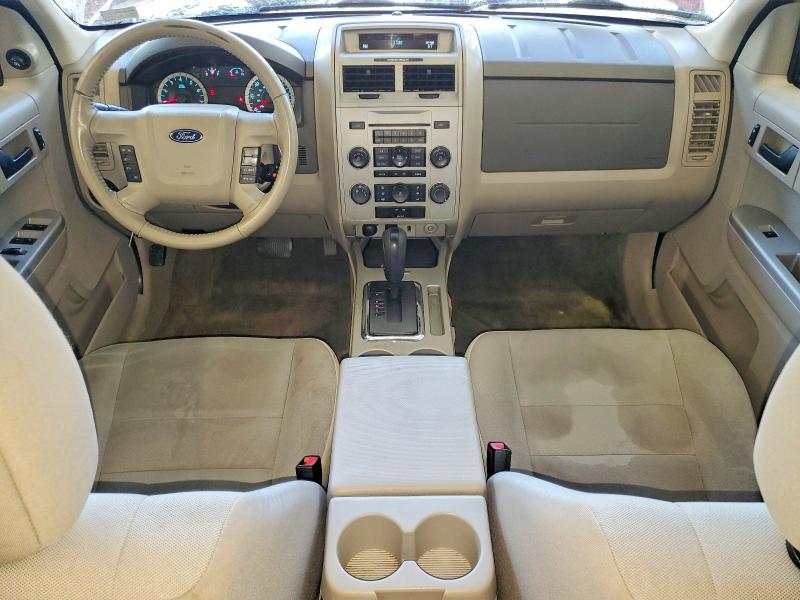 Photo 8 from auction – 2010 FORD ESCAPE with VIN 1FMCU9DG8AKC60869
