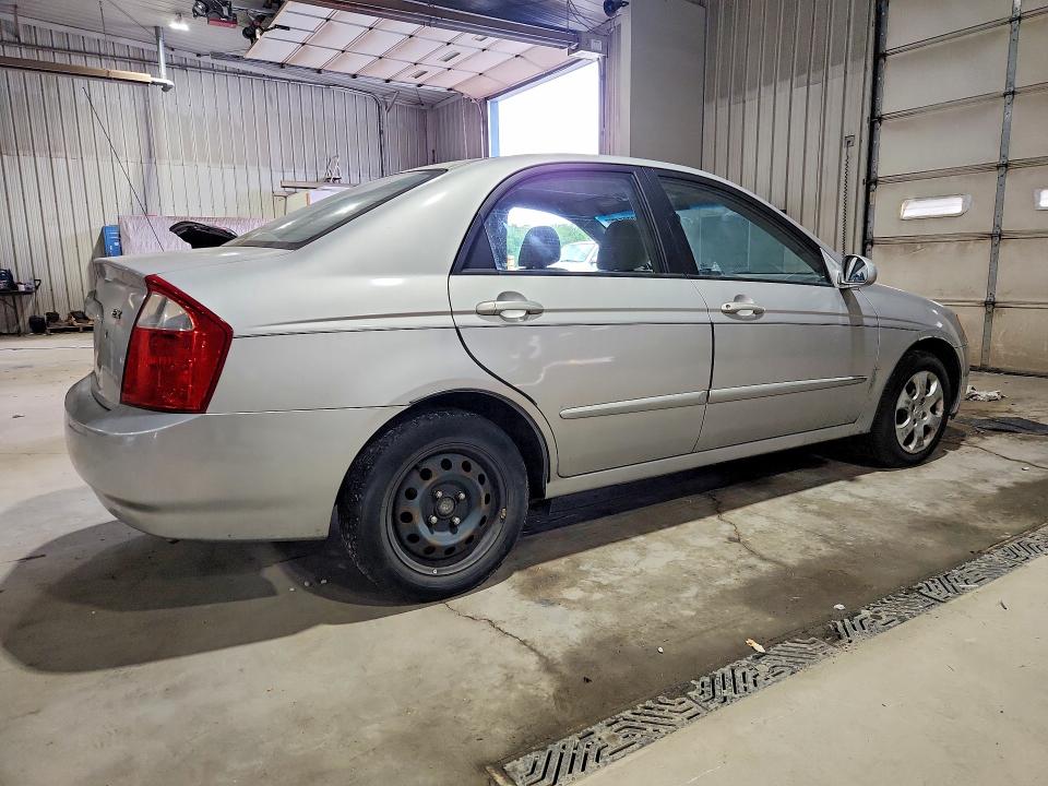 Photo 3 from auction – 2006 KIA SPECTRA with VIN KNAFE121865346121