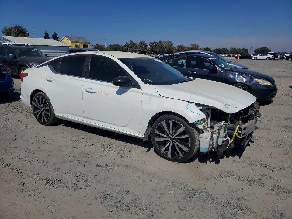 Photo 4 from auction – 2020 NISSAN ALTIMA with VIN 1N4BL4CV4LC240241