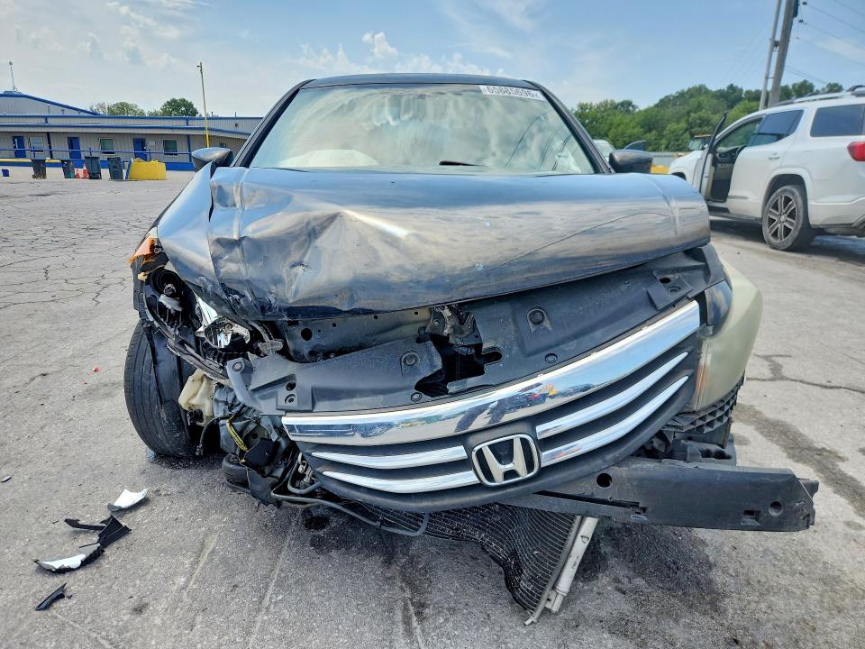 Photo 5 from auction – 2012 HONDA ACCORD with VIN 1HGCP2F60CA221419