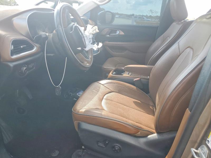 Photo 7 from auction – 2017 CHRYSLER PACIFICA with VIN 2C4RC1GG7HR770608