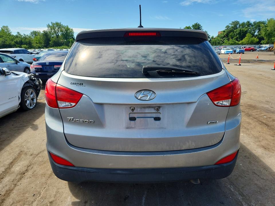 Photo 6 from auction – 2015 HYUNDAI TUCSON with VIN KM8JTCAFXFU077262