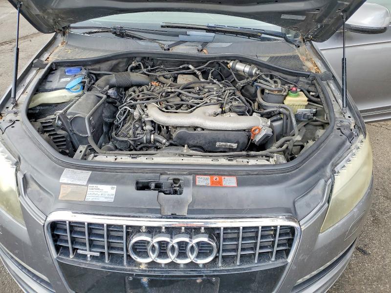 Photo 11 from auction – 2010 AUDI Q7 with VIN WA1VMAFE7AD002657