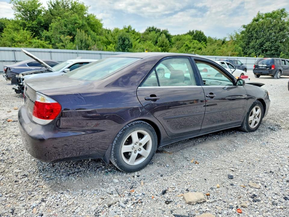 Photo 3 from auction – 2003 TOYOTA CAMRY with VIN 4T1BF32K53U553307